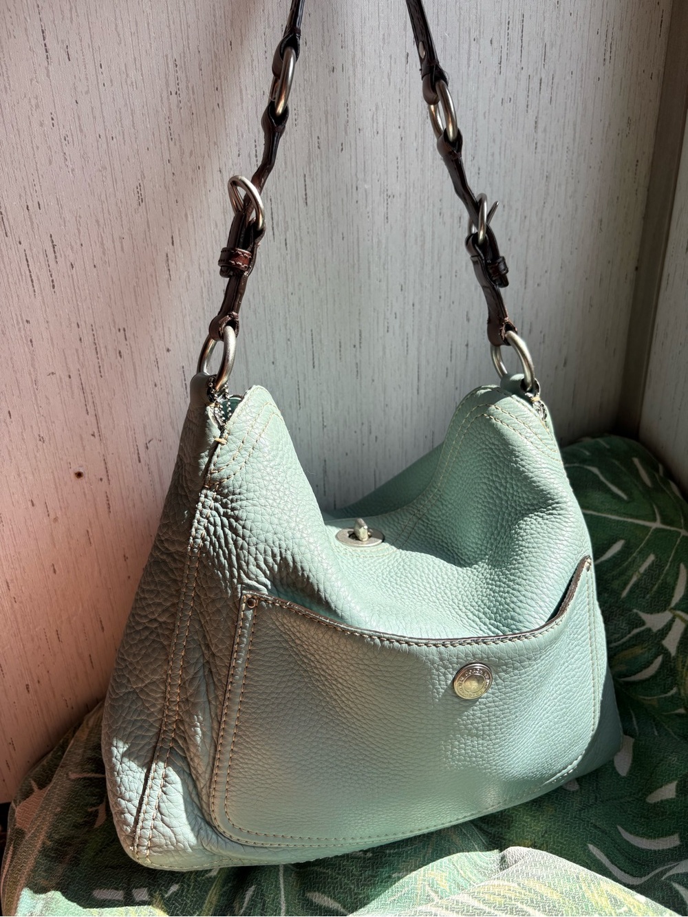Coach turnlock Chelsea blue brown leather purse